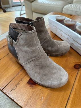 Dansko Shirley Leather Ankle Bootie Women's Size 9.5 - 10